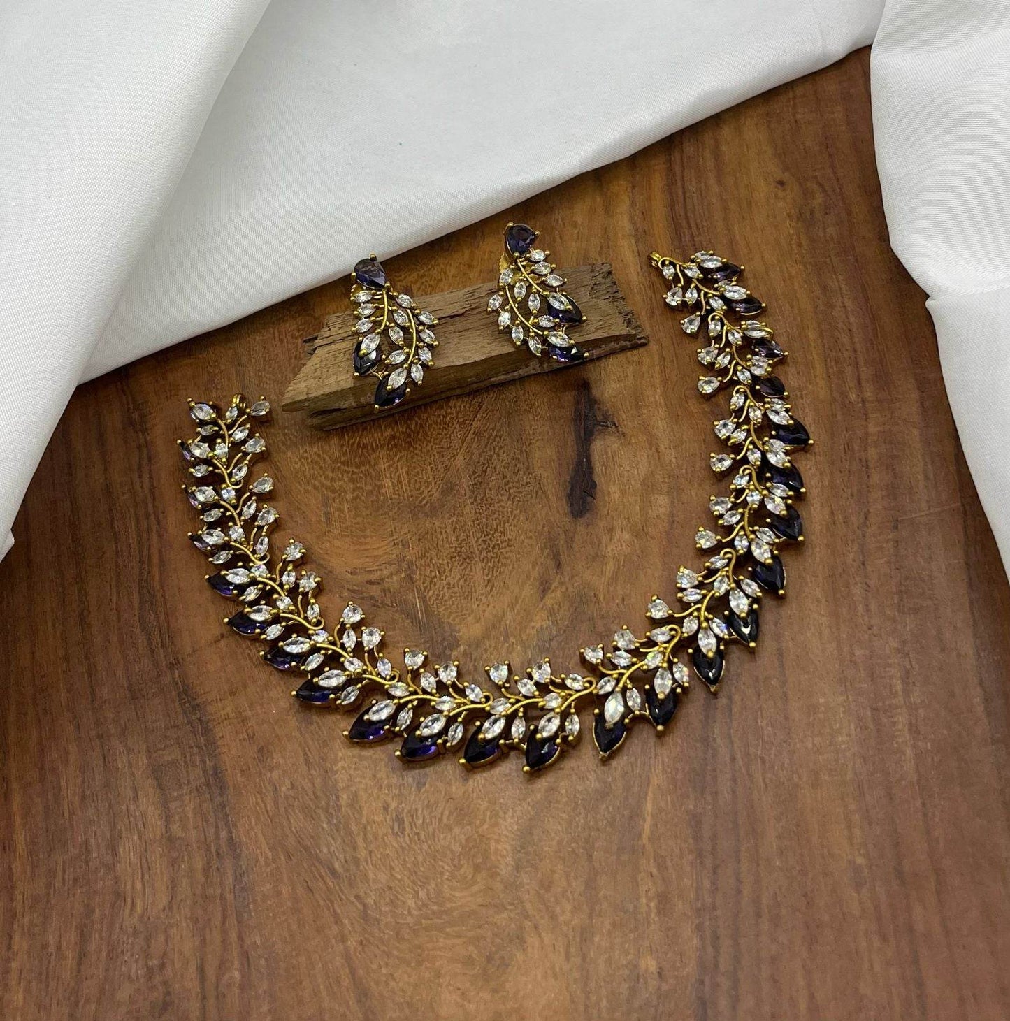 Victorian Polish AD Stones Necklace - Nakshatra Jewels