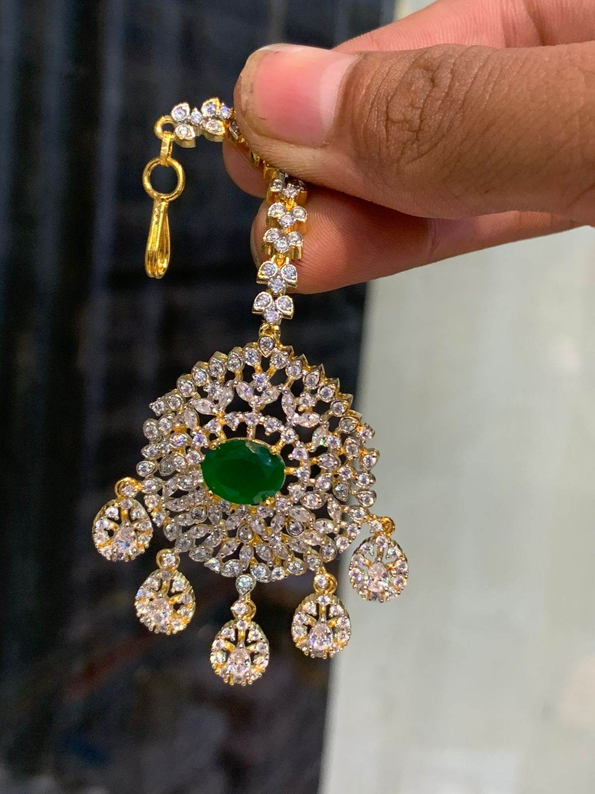 AD Stones Tikka - Nakshatra Jewels