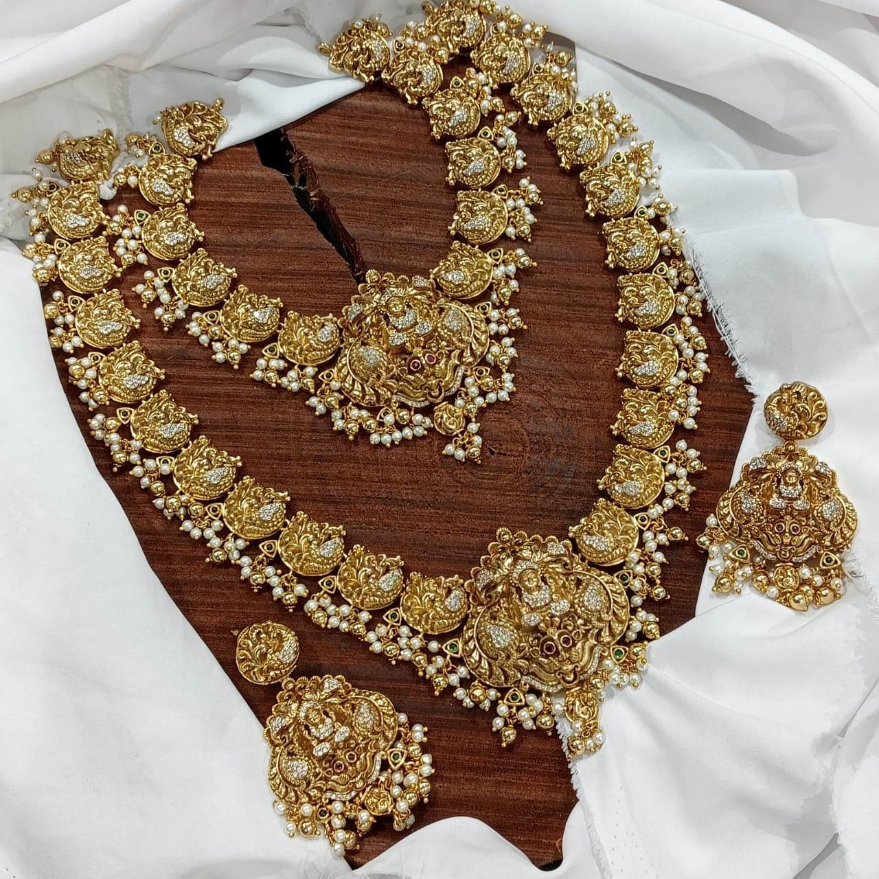 Nakshi Work with Mossanite Stones Bridal Haram - Nakshatra Jewels