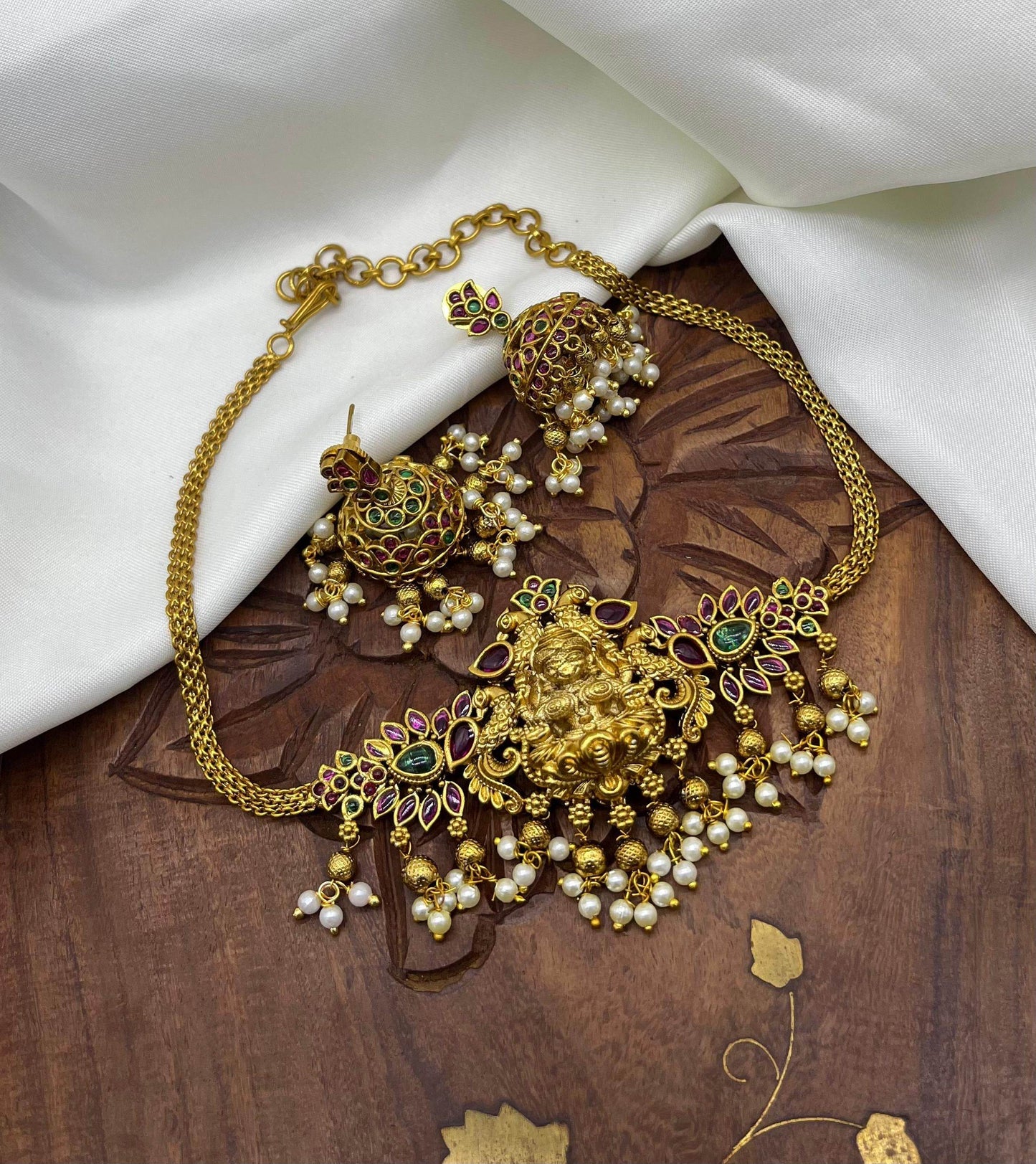 Premium Matt with Kempu Stones Choker - Nakshatra Jewels