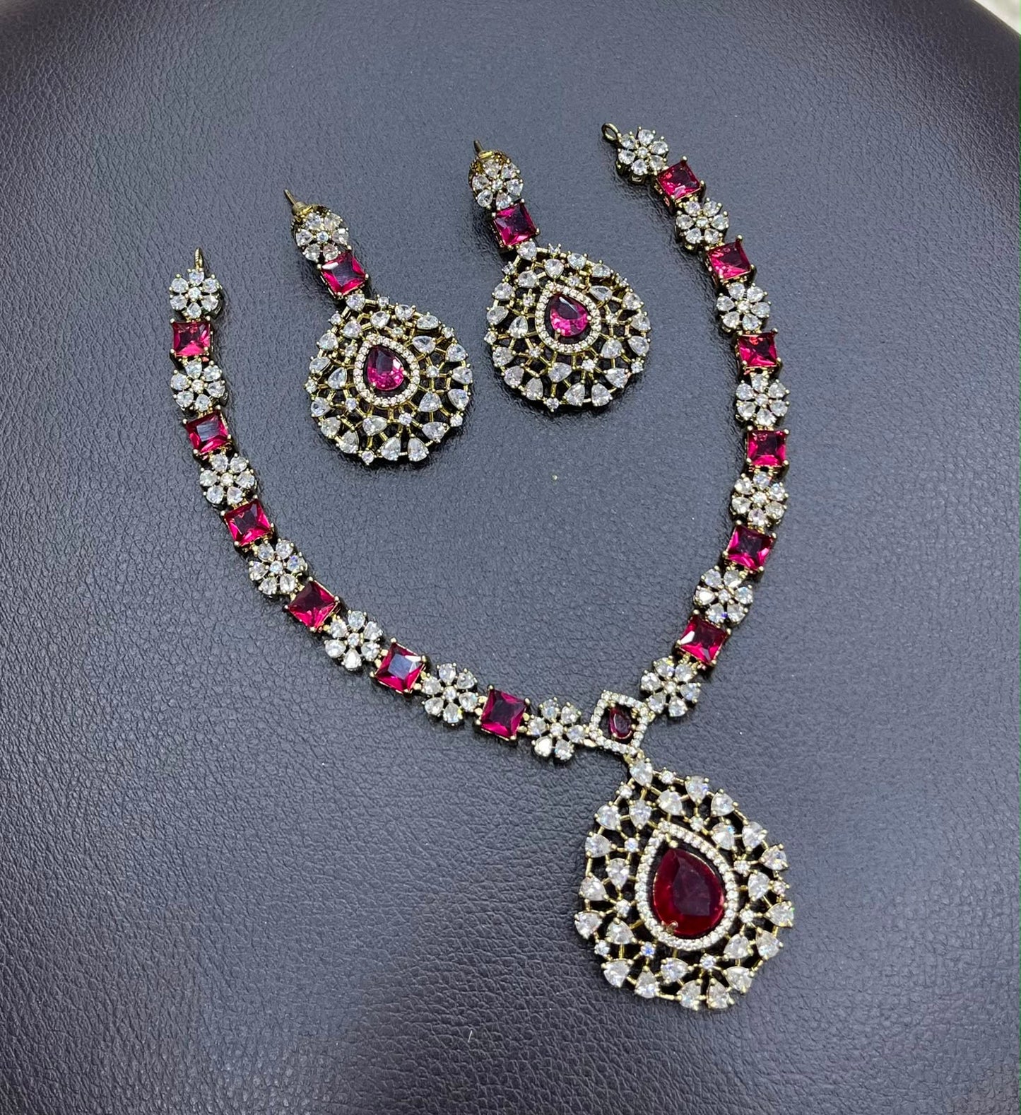 Victorian Polish AD Stones Necklace