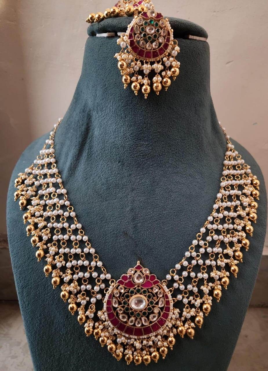 Pachi Kundan Stones Bridal Neck Set - Nakshatra Jewels