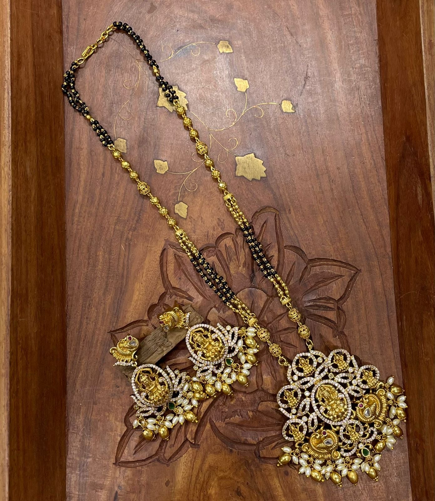 Black Beads Necklace