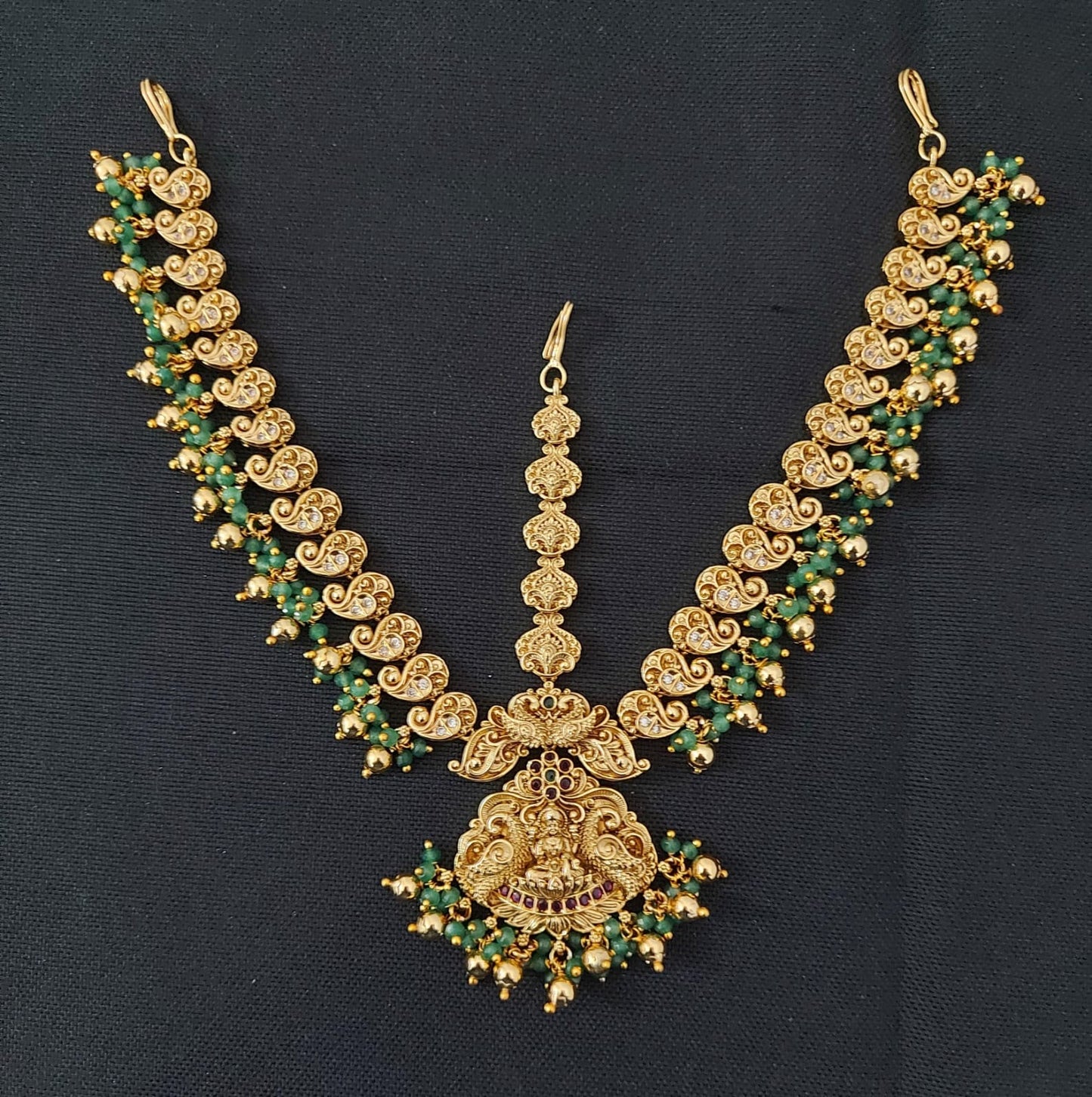 Nakshi work with Kempu Stones Head Set