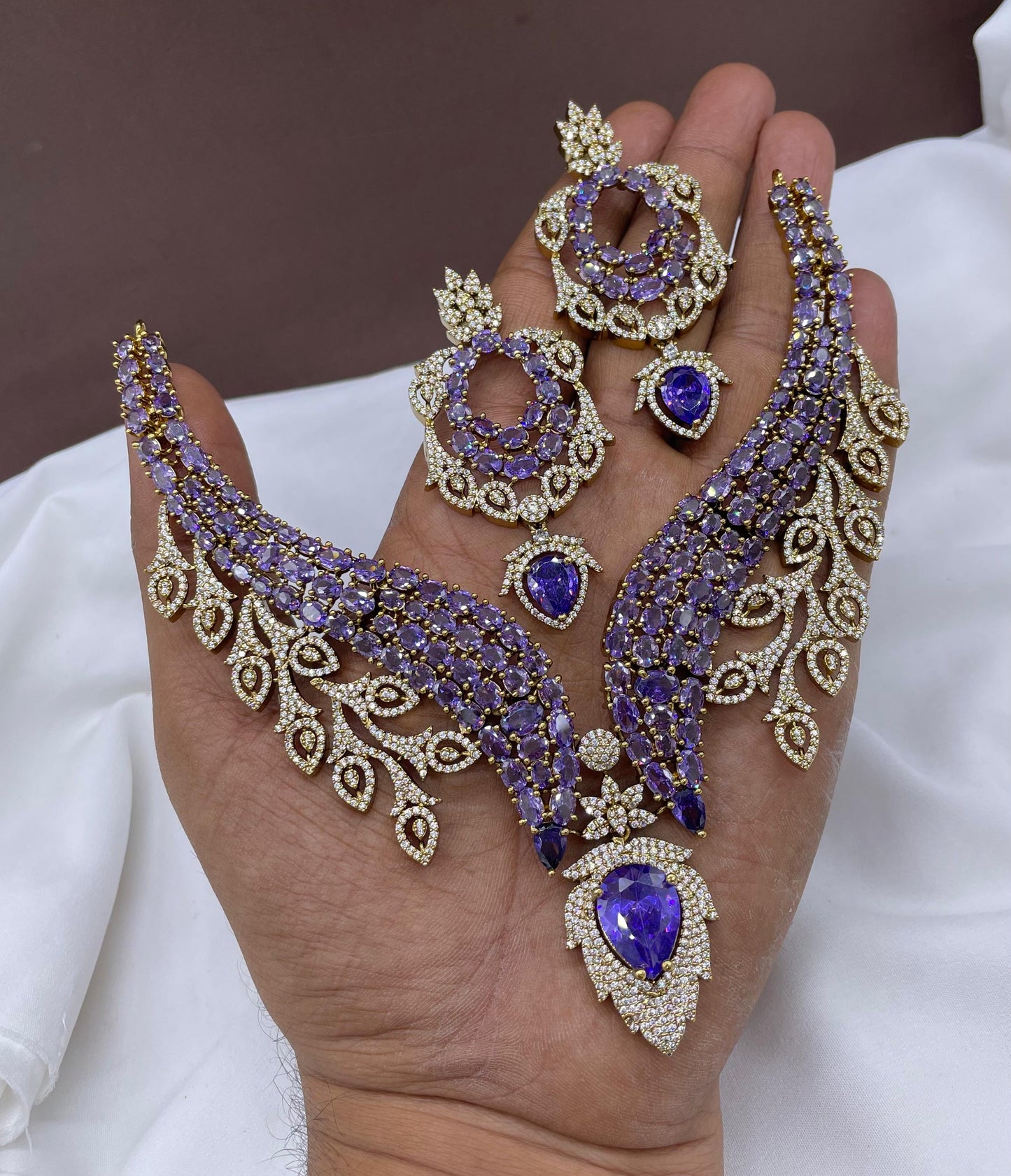 Victorian Polish AD Stones Bridal Neck Set