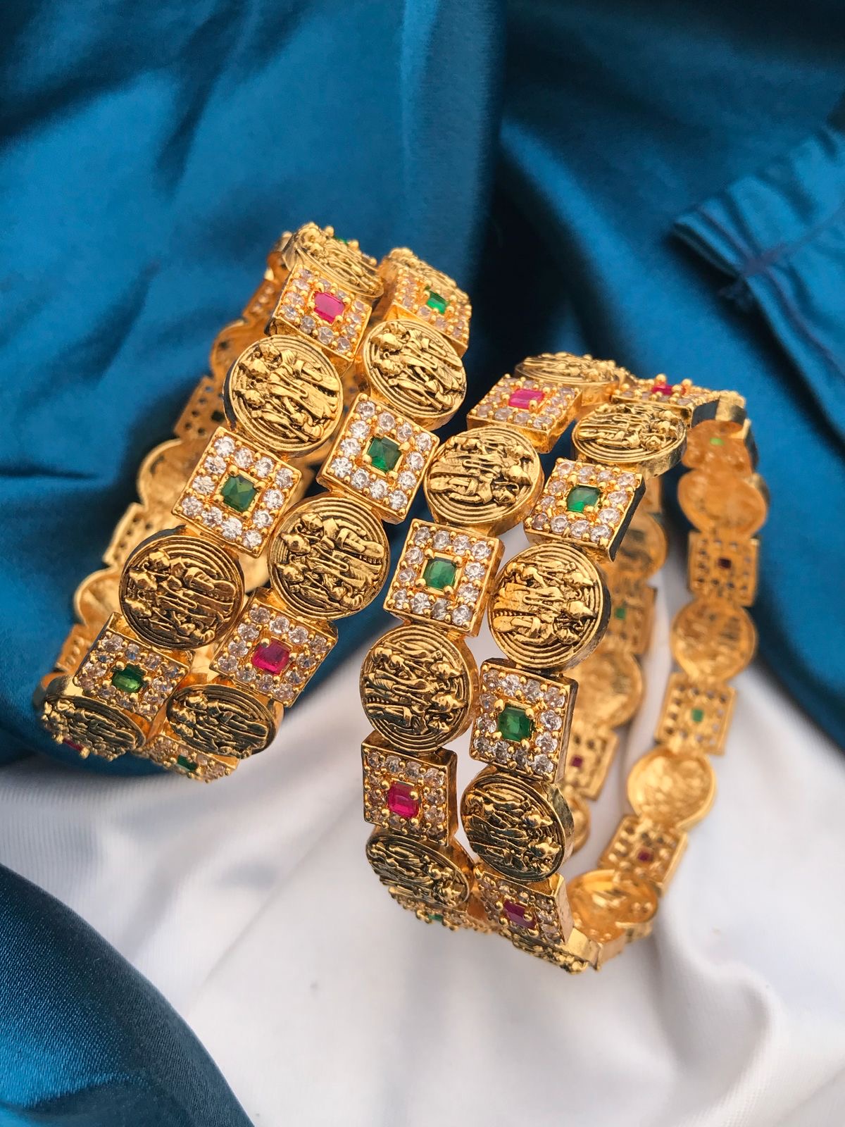 Premium Matt with Kempu Stone Bangles