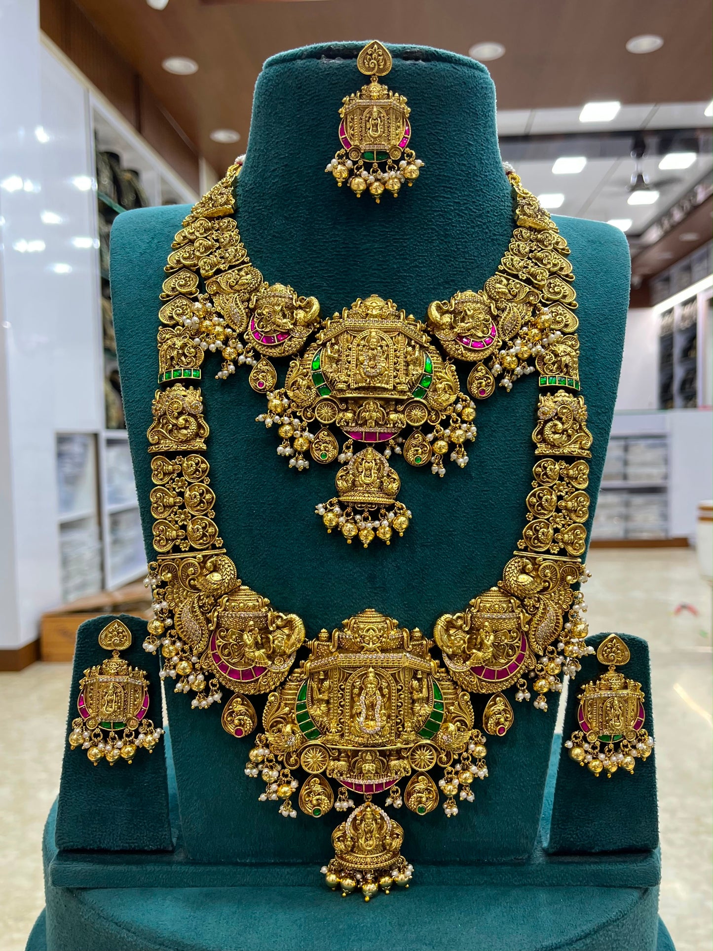 Nakshi Work with Kundan Stones Bridal Combo