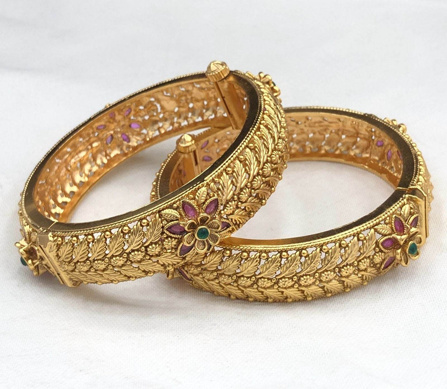 Premium Matt with Kempu Stones Bangles - Nakshatra Jewels