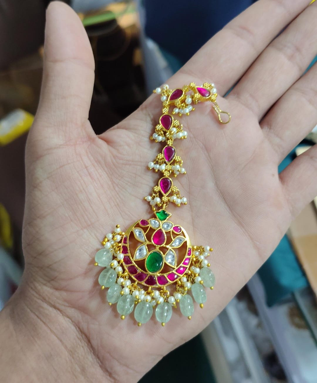Jadau Kundan Stones Tikka