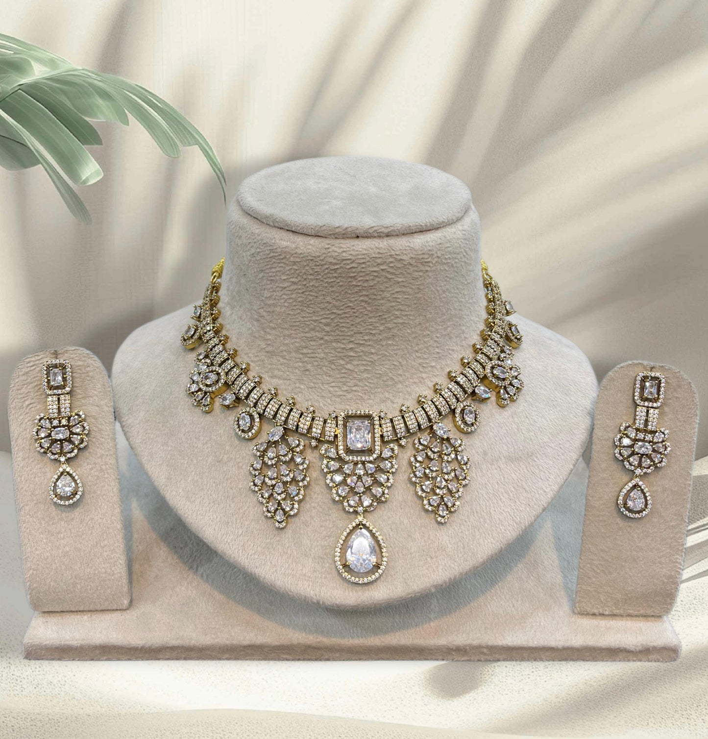 Victorian Polish AD Stones Necklace