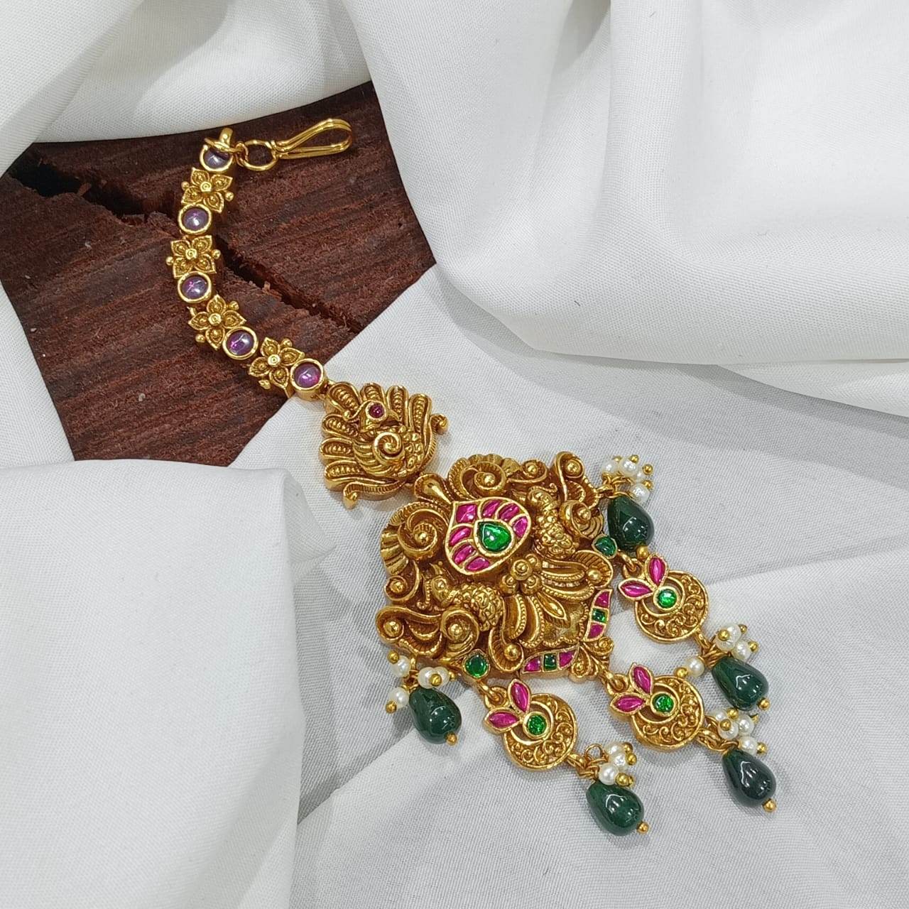 Nagasi work with Jadau Kundan Stones Tikka - Nakshatra Jewels
