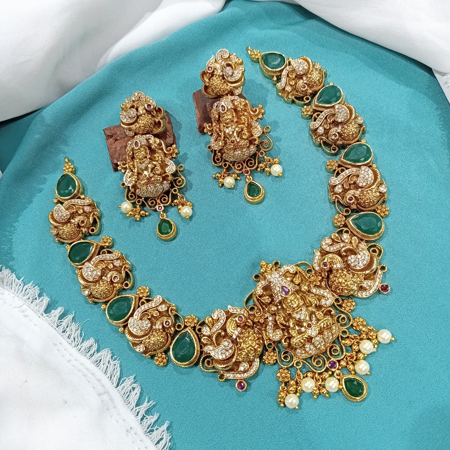 Nakshi Work with AD and Kundan Stones Bridal Necklace