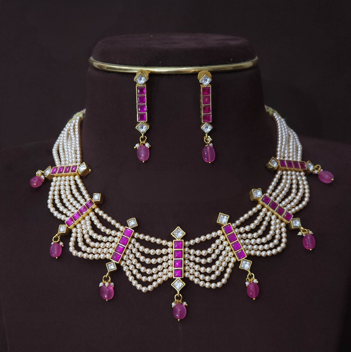 Jaadu Kundan Stones Pendent With Pearls Neckset - Nakshatra Jewels
