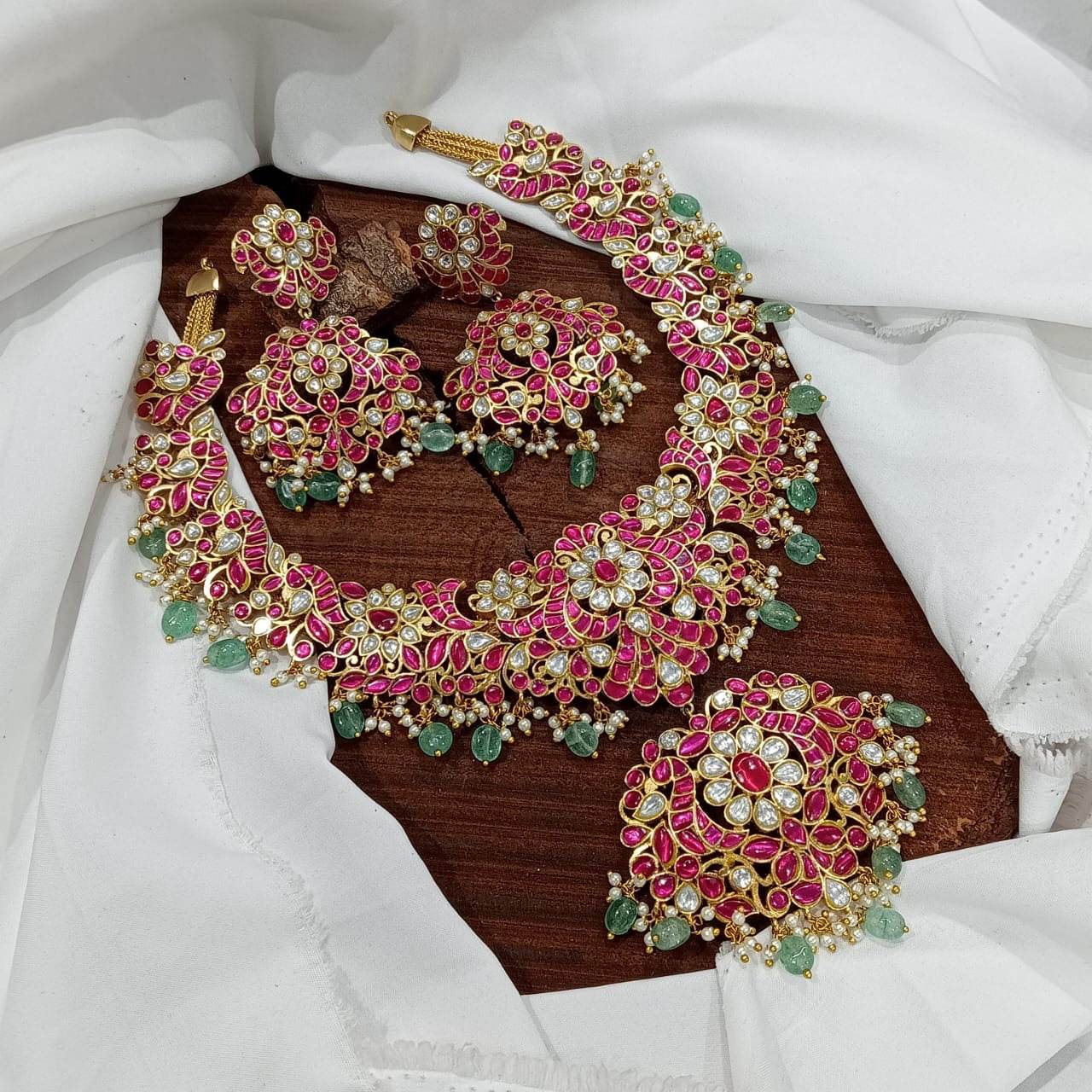 Jaadu Kundan Stones Bridal Necklace - Nakshatra Jewels