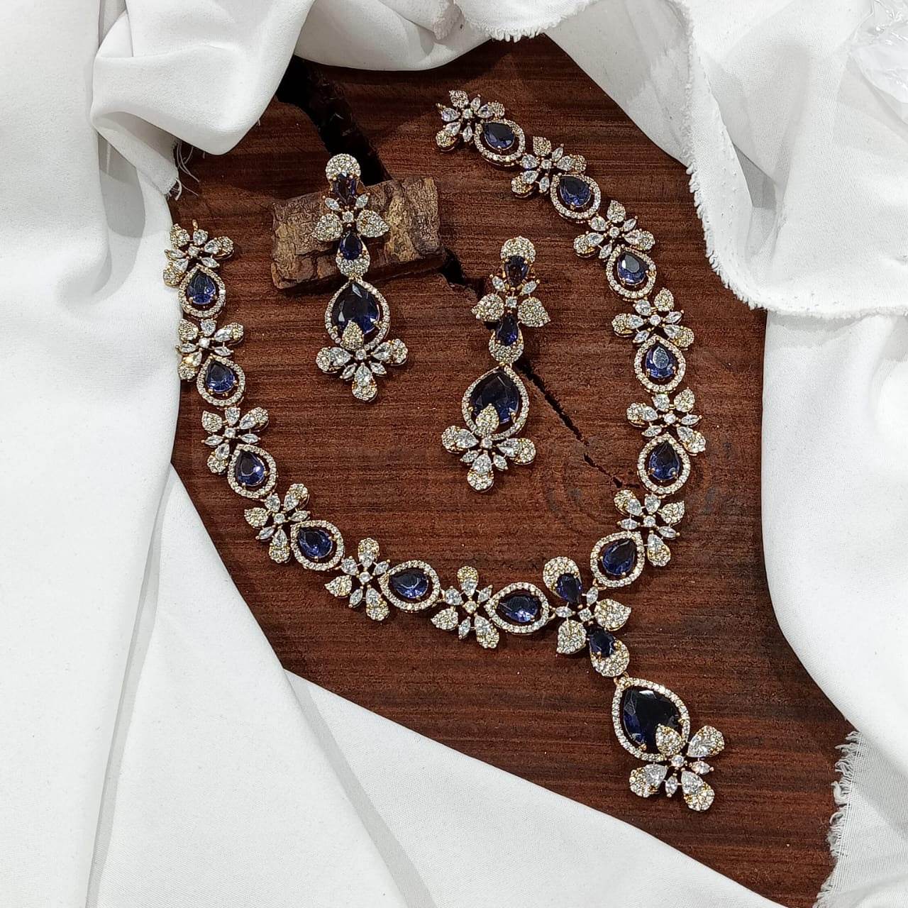 Victorian Polish AD Stones Necklace - Nakshatra Jewels