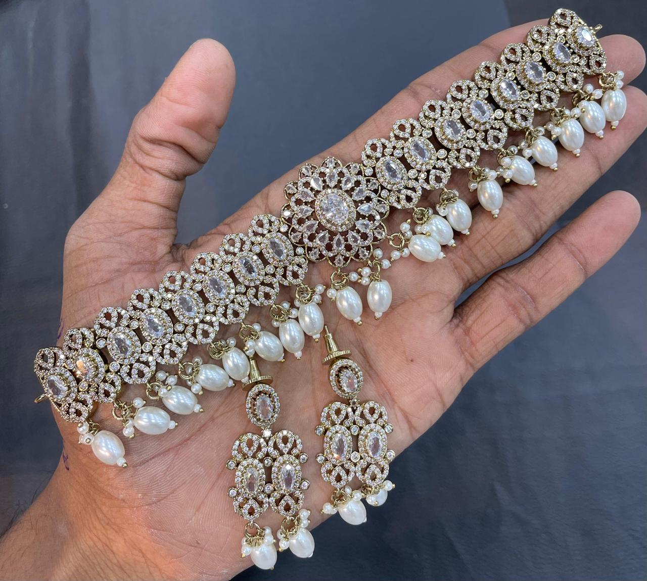 Victorian Polish with AD Stone Choker