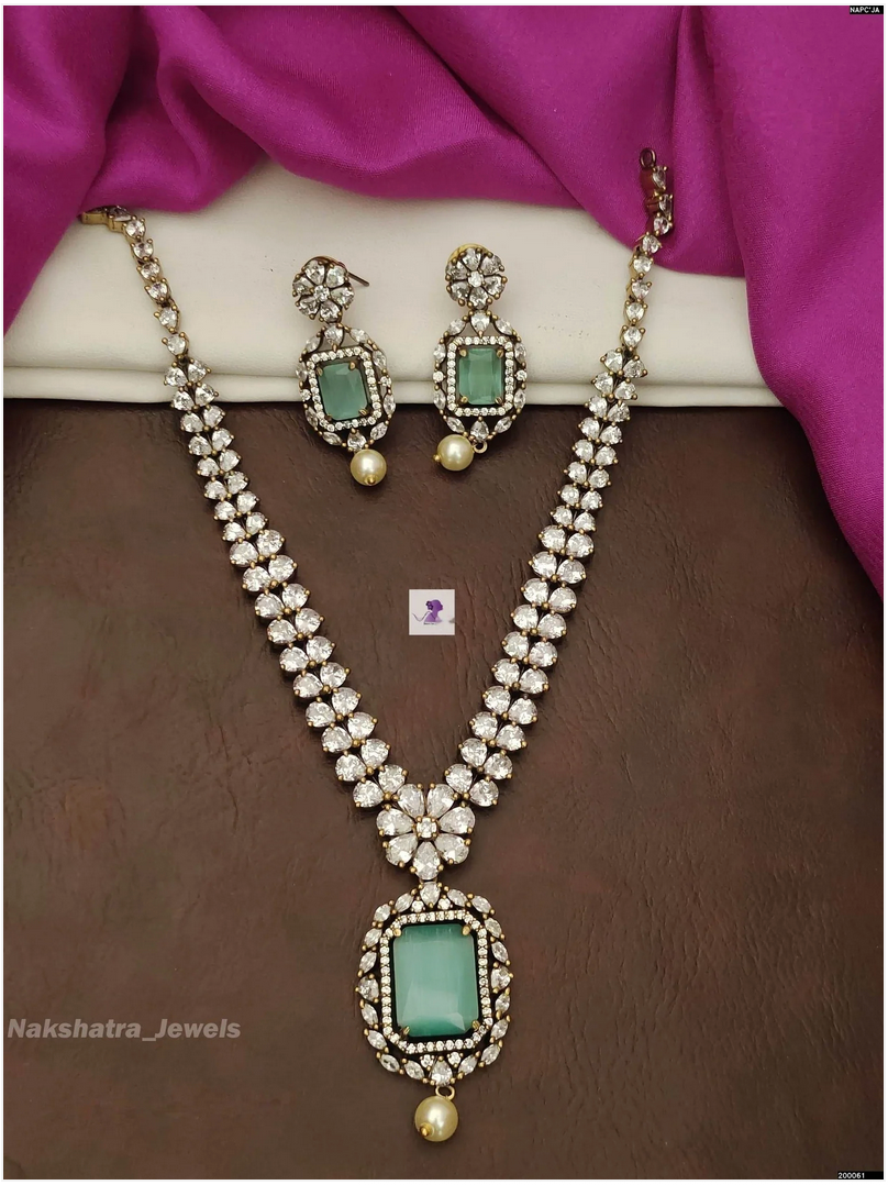 Why Short Necklaces Are the Bridal Jewellery Trend of the Year - Nakshatra Jewels