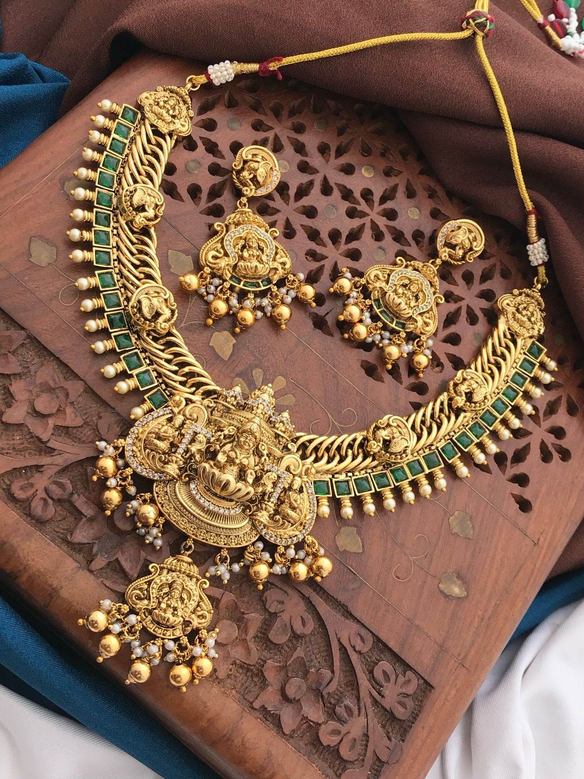 Nakshi Work with Kempu Stones Necklace