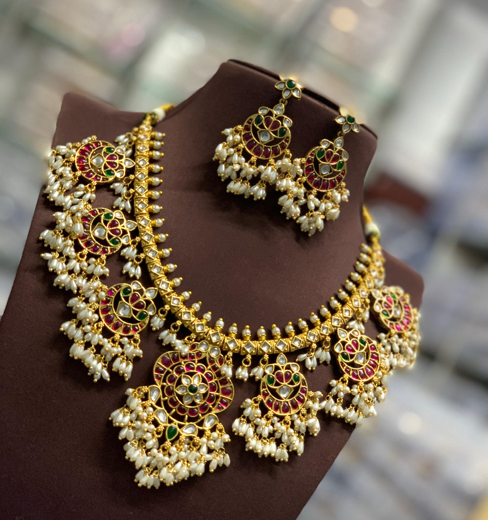 Nakshi Work with Kempu Stones Guttapusal Haram