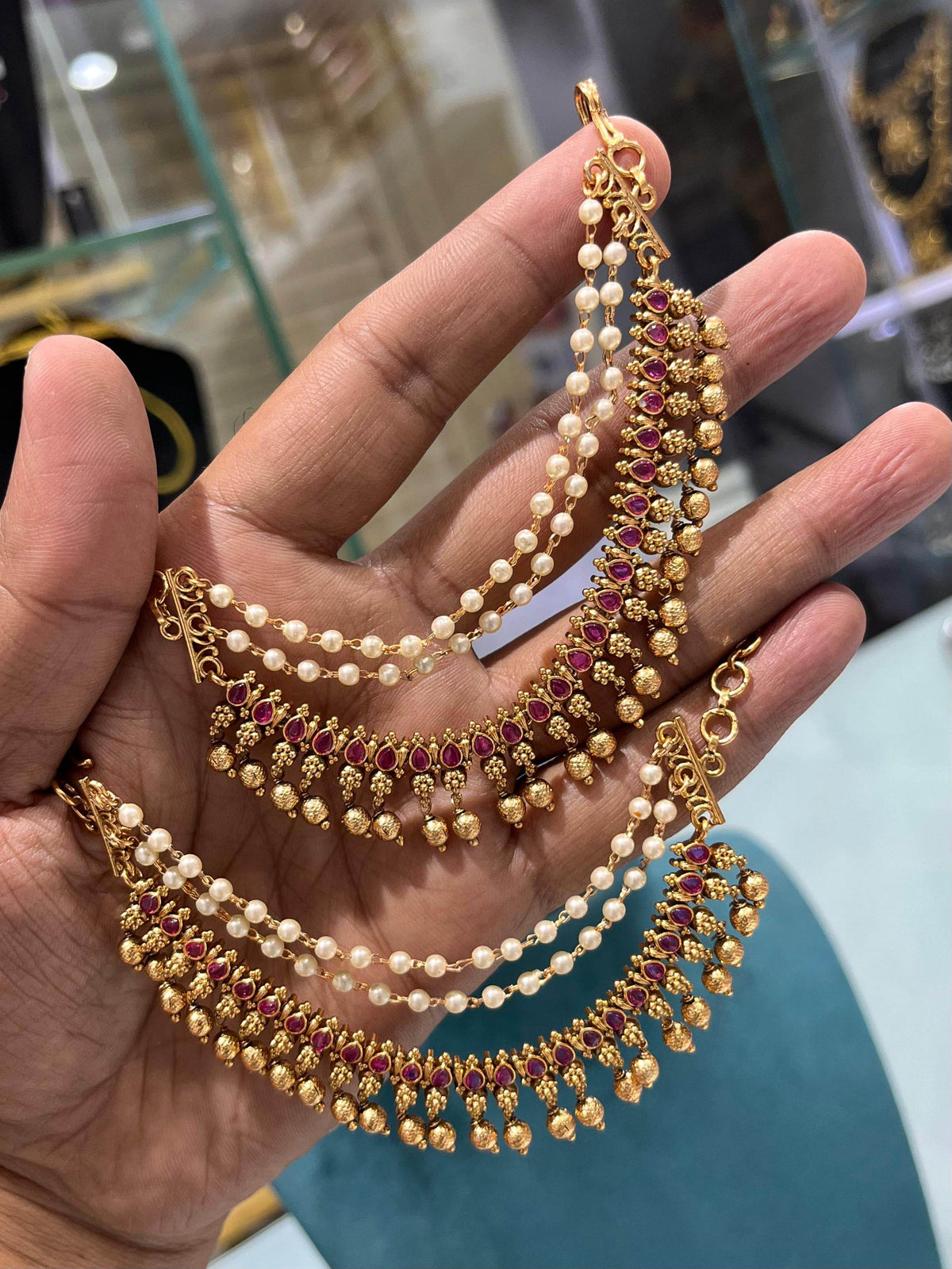Premium Matt with Kempu Stones Ear Chains