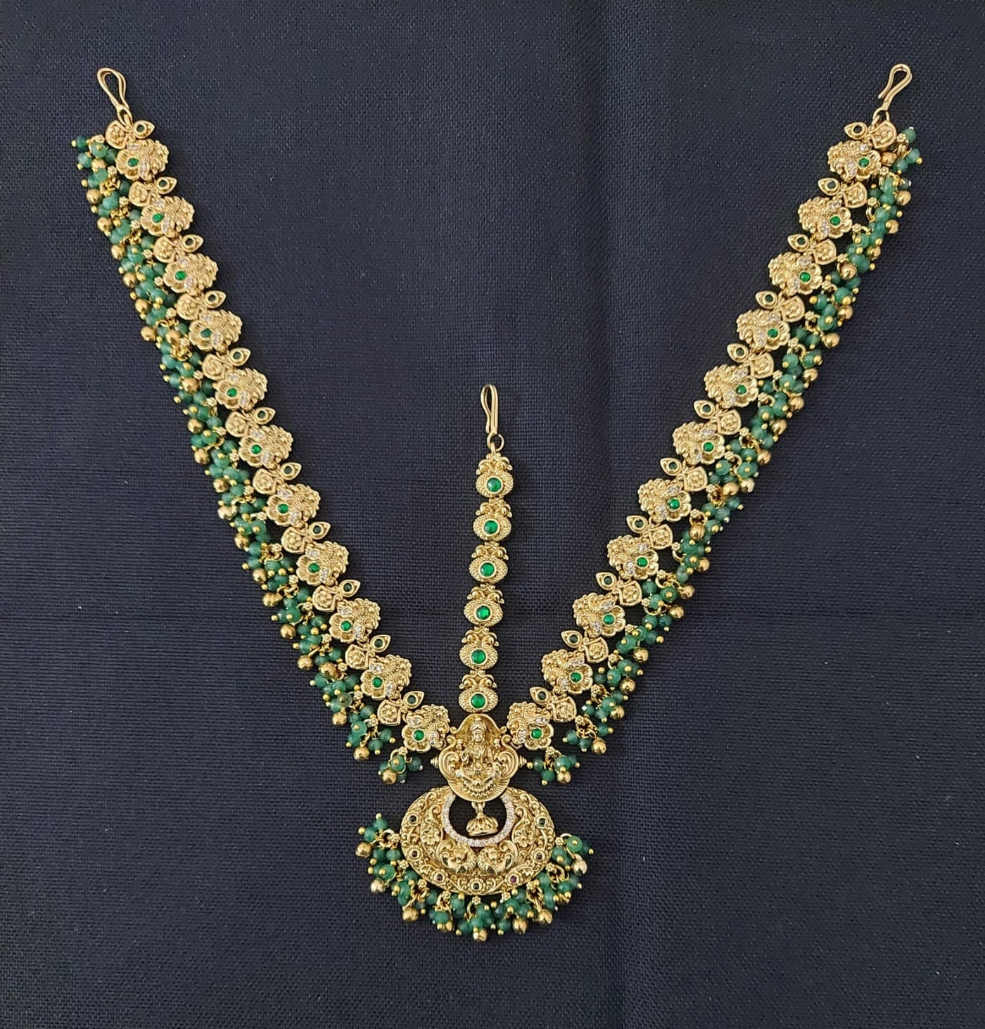 Nakshi work with Kempu Stones Head Set