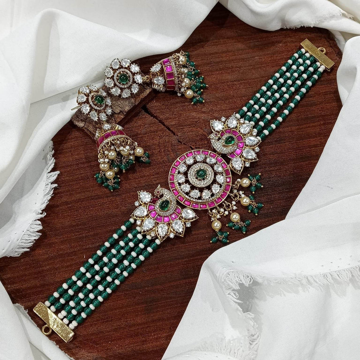 Moissanite & Jaadu Kundan Stones Bridal Choker