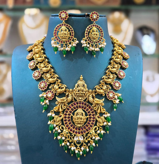 Nakshi Work with Kempu Stones Necklace