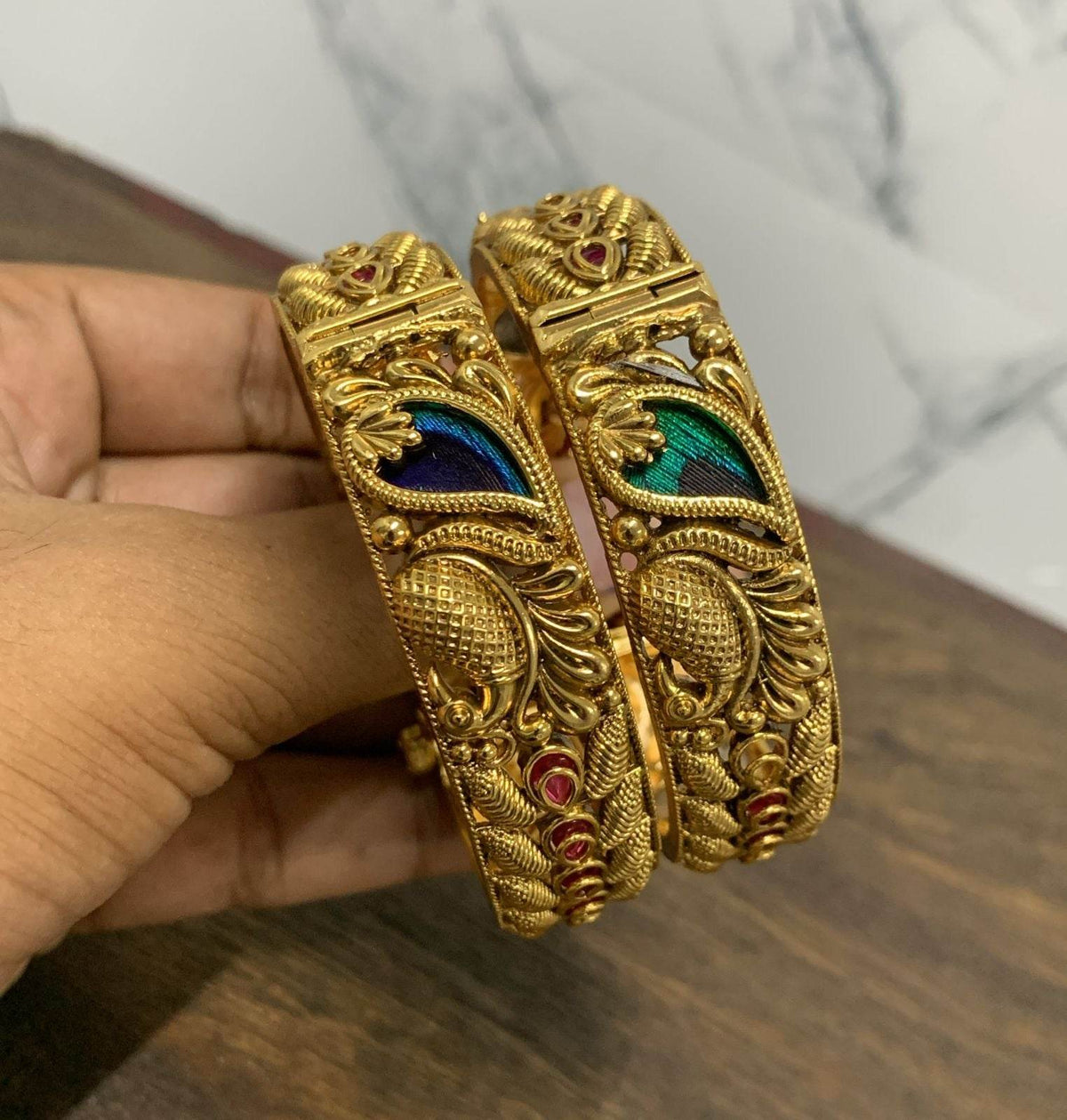 Premium Matt with AD & Kempu Stones Bangles