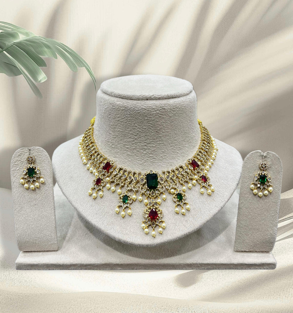 AD Stones Neckset