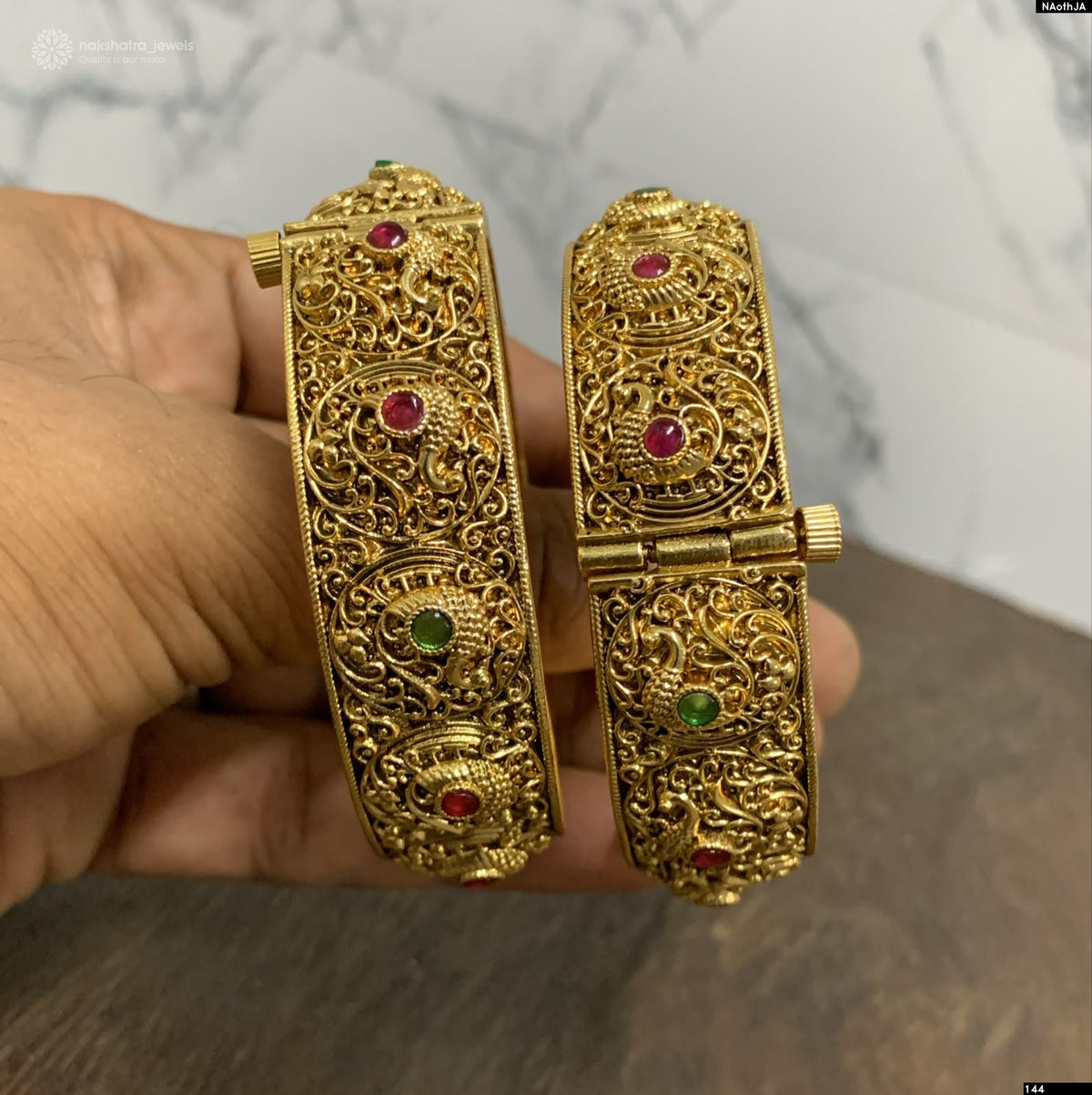 Nakshi Work with Kempu Stones Bangles (Openable)