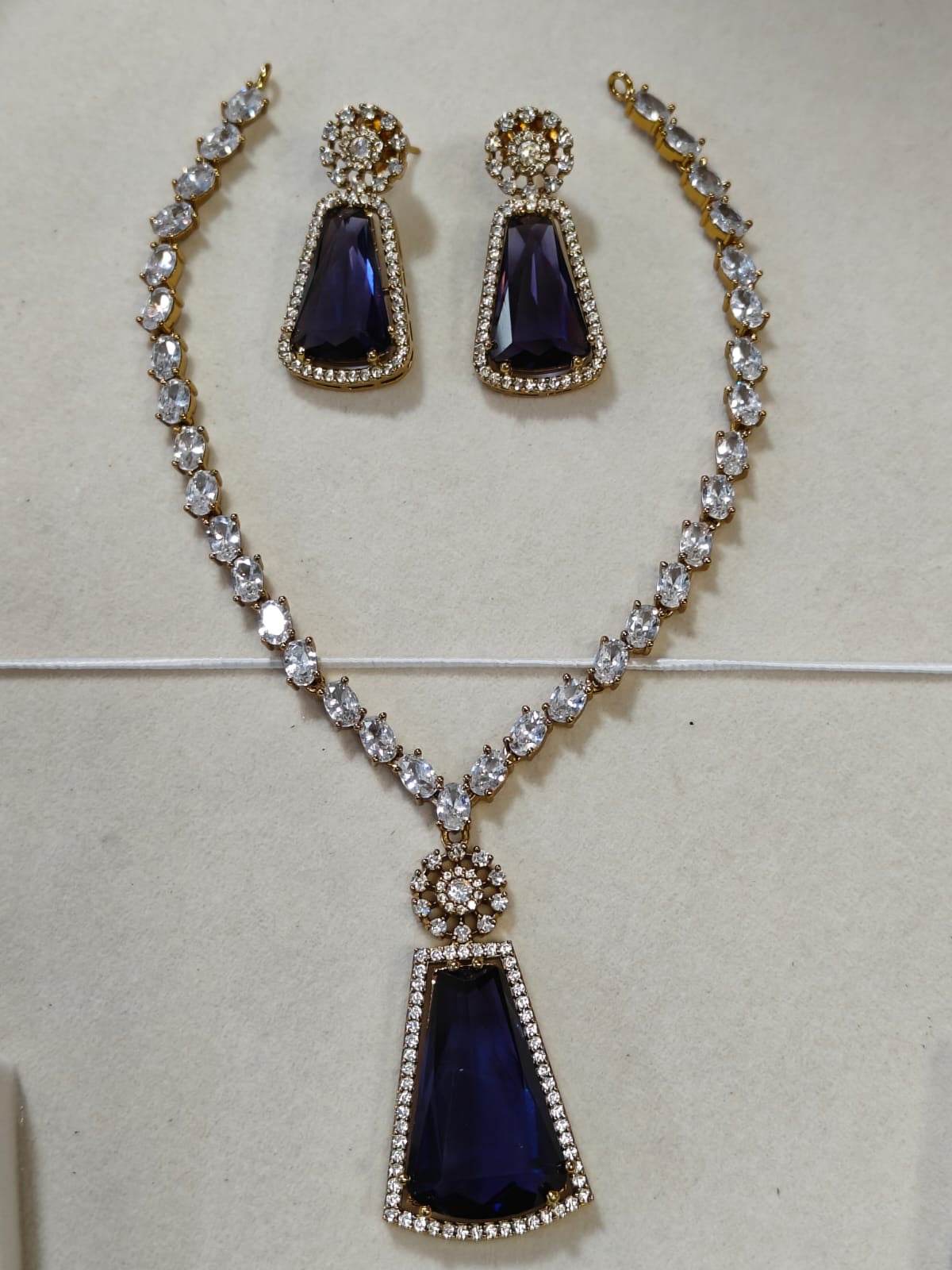 Victorian Polish with AD Stones Necklace