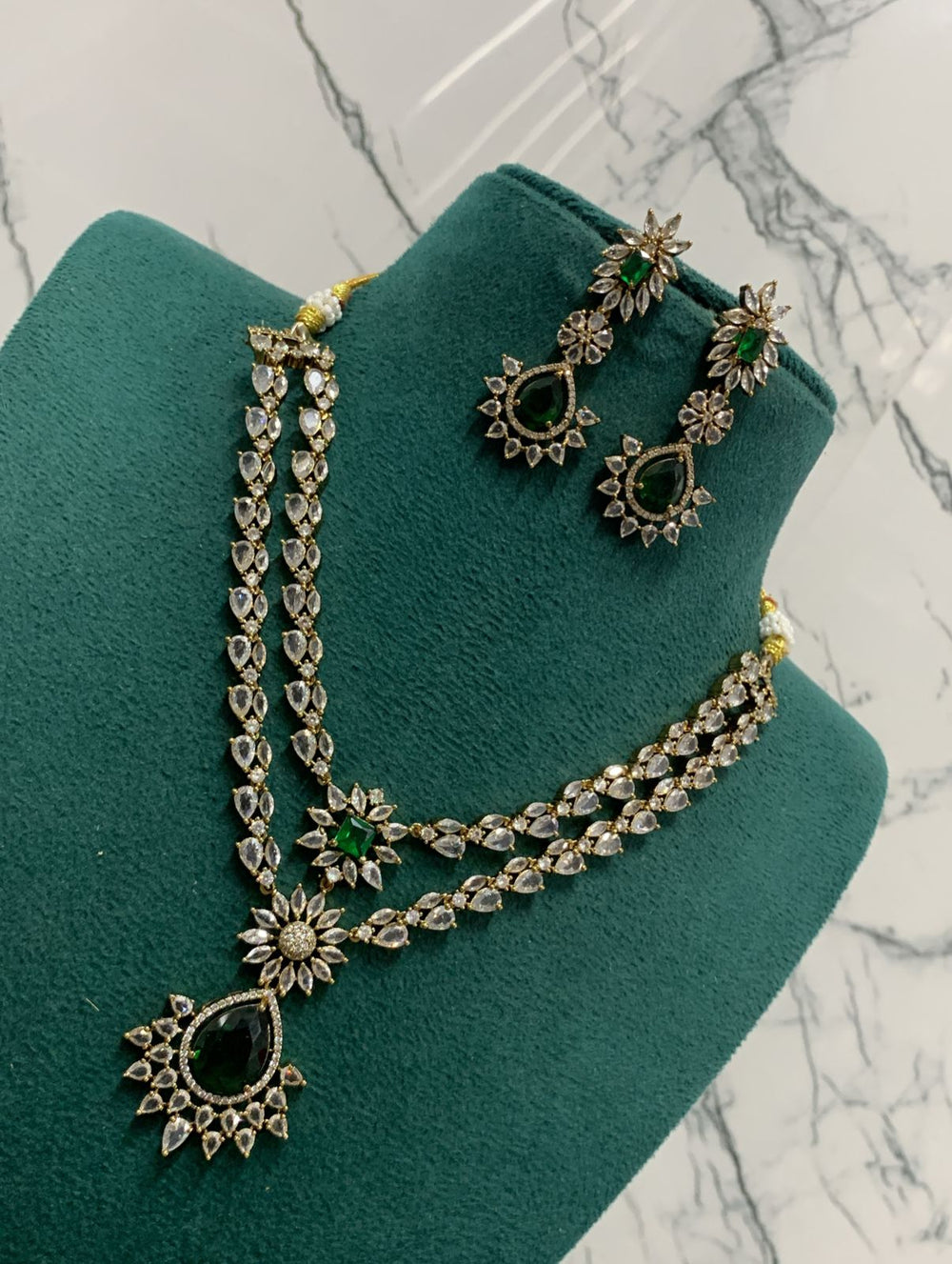 Victorian Polish AD Stones Layer Necklace