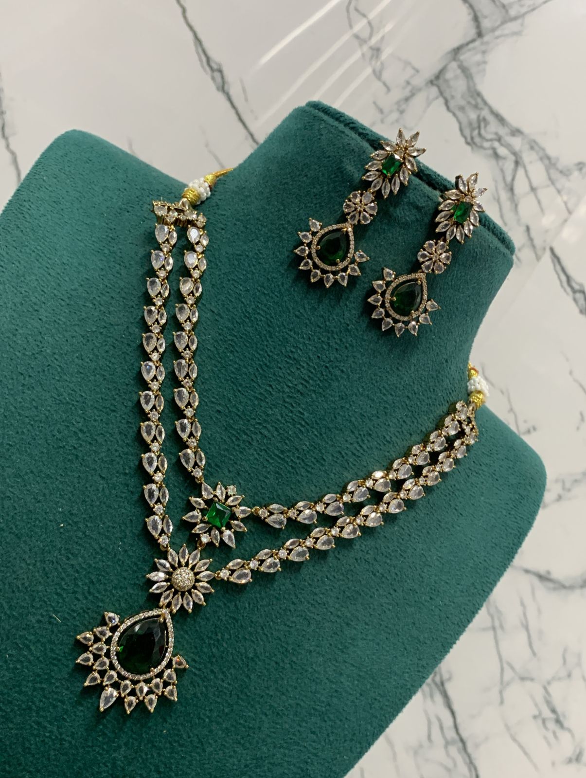 Victorian Polish AD Stones Layer Necklace