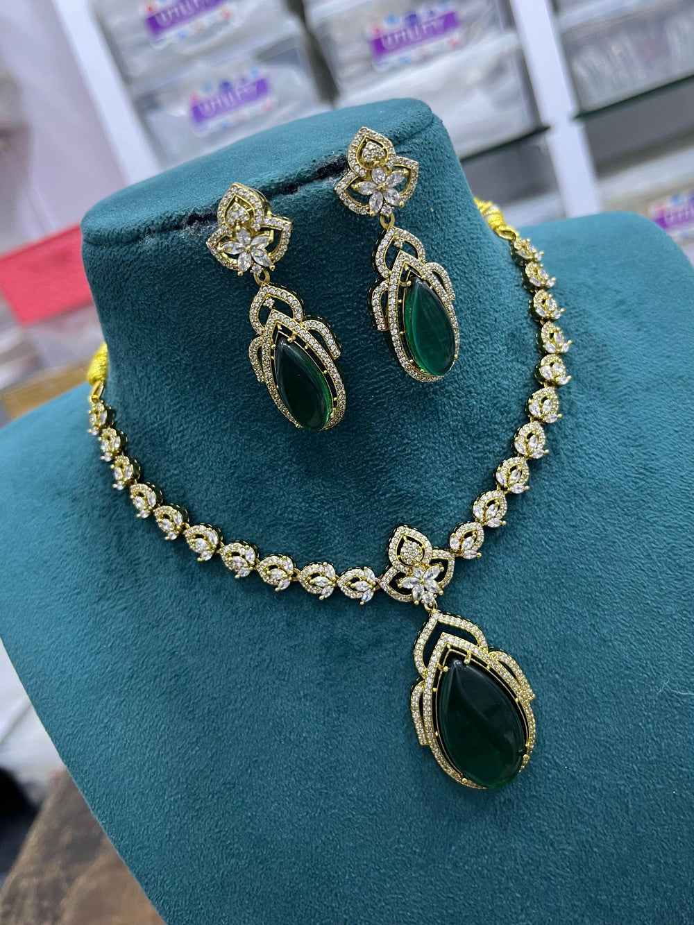 Victorian Polish AD Stones Necklace - Nakshatra Jewels