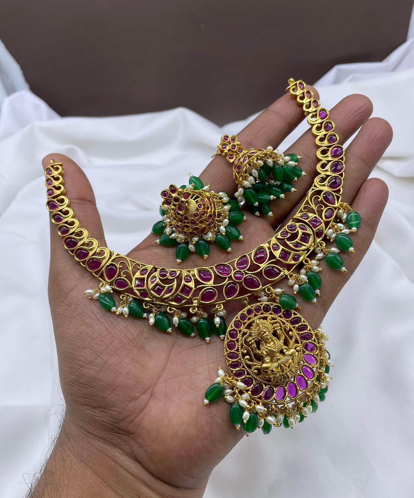 Premium Matt with Kempu Stones Necklace