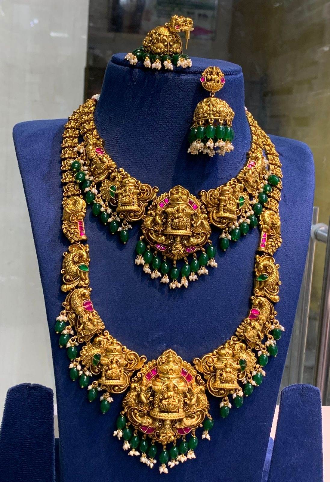 Nakshi work with Jaadu Kundan Stones Bridal Combo Set