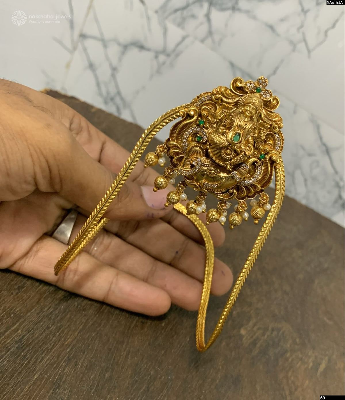 Nakshi Work with Kempu Stones Bridal Vanki