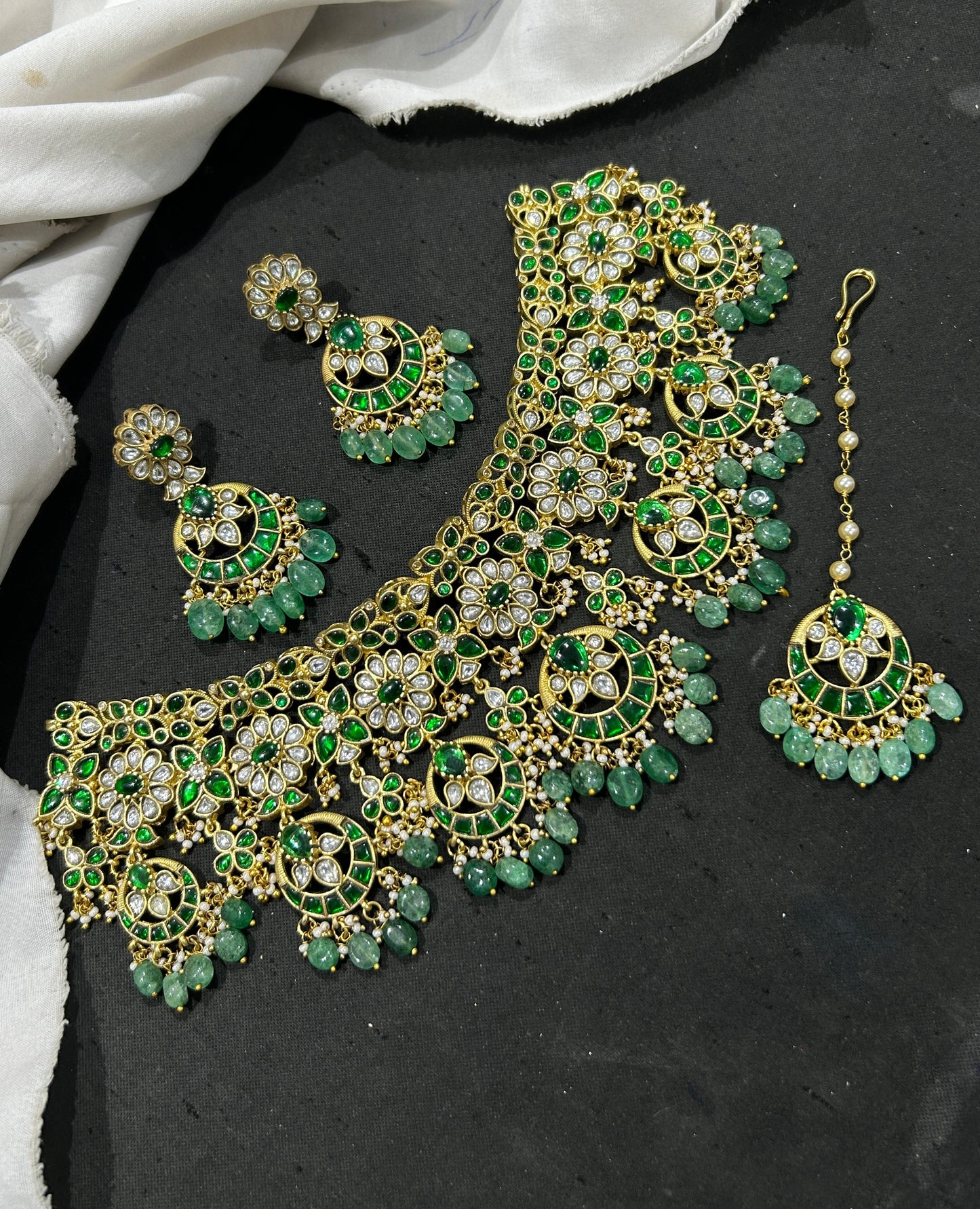 Jaadu Kundan Stones Bridal Choker