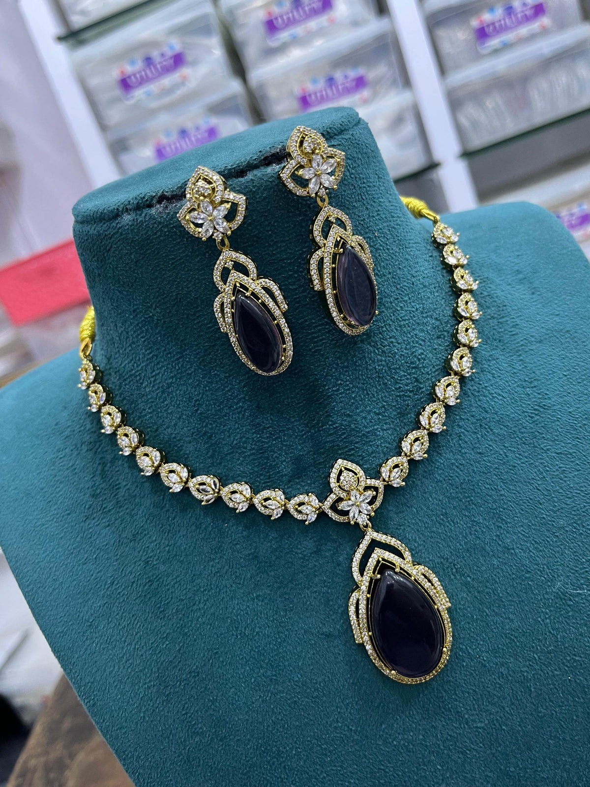 Victorian Polish AD Stones Necklace