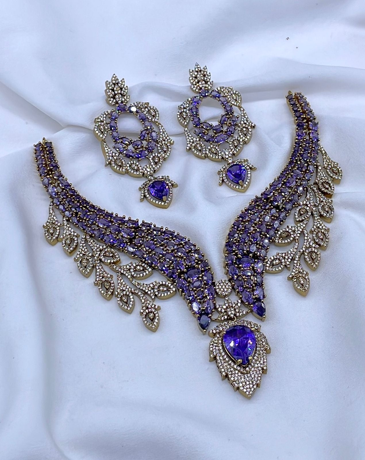 Victorian Polish AD Stones Bridal Neck Set