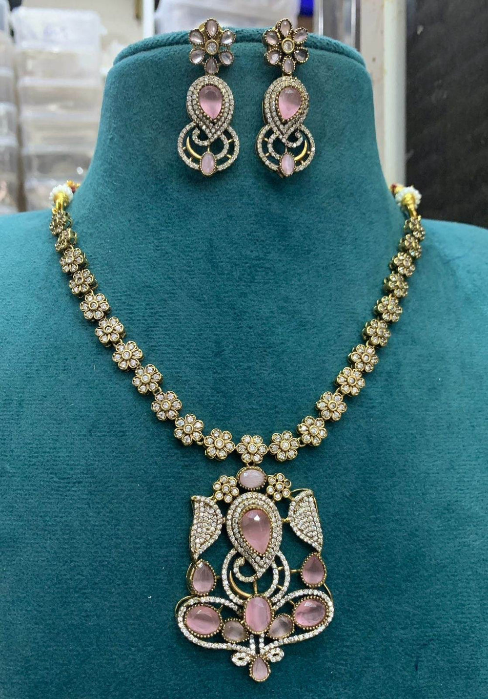 Victorian Polish AD Stones Necklace - Nakshatra Jewels