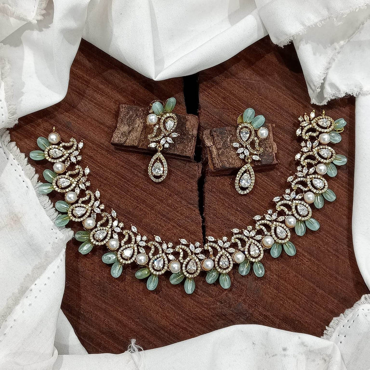 Victorian Polish AD Stones Necklace