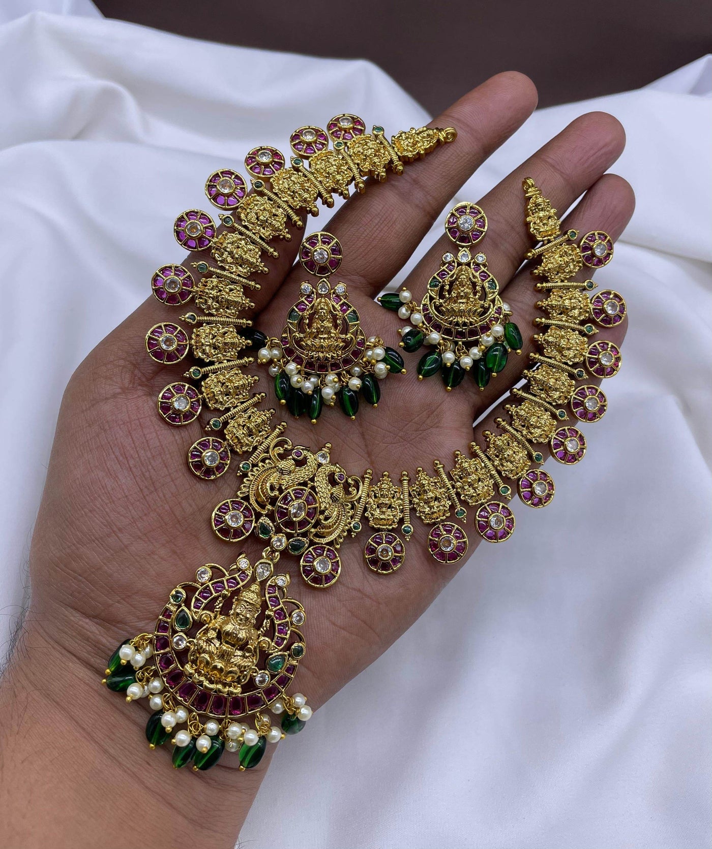 Premium Matt with Kempu Stones Necklace