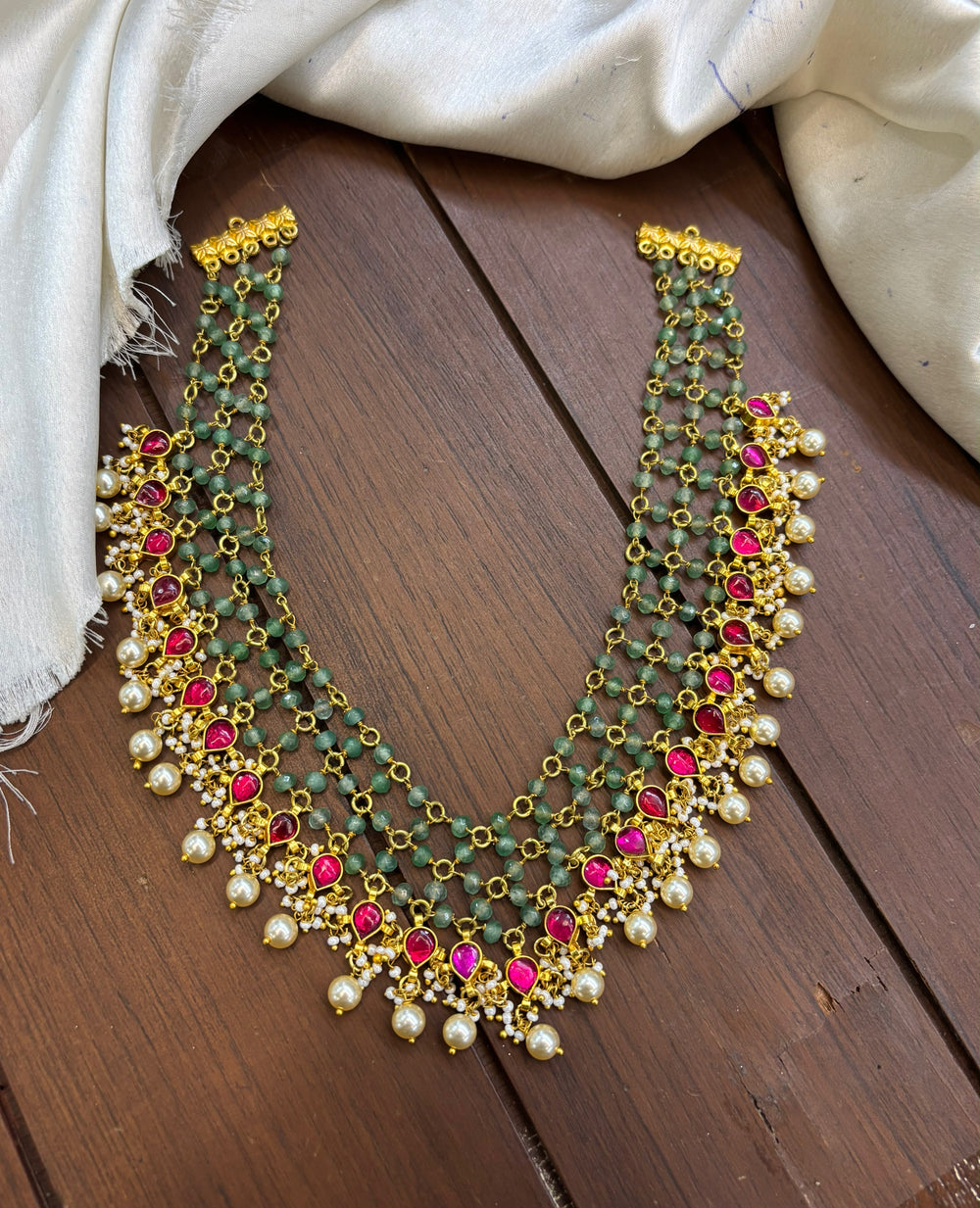 Kundan Stones With Beads Jali Neckset