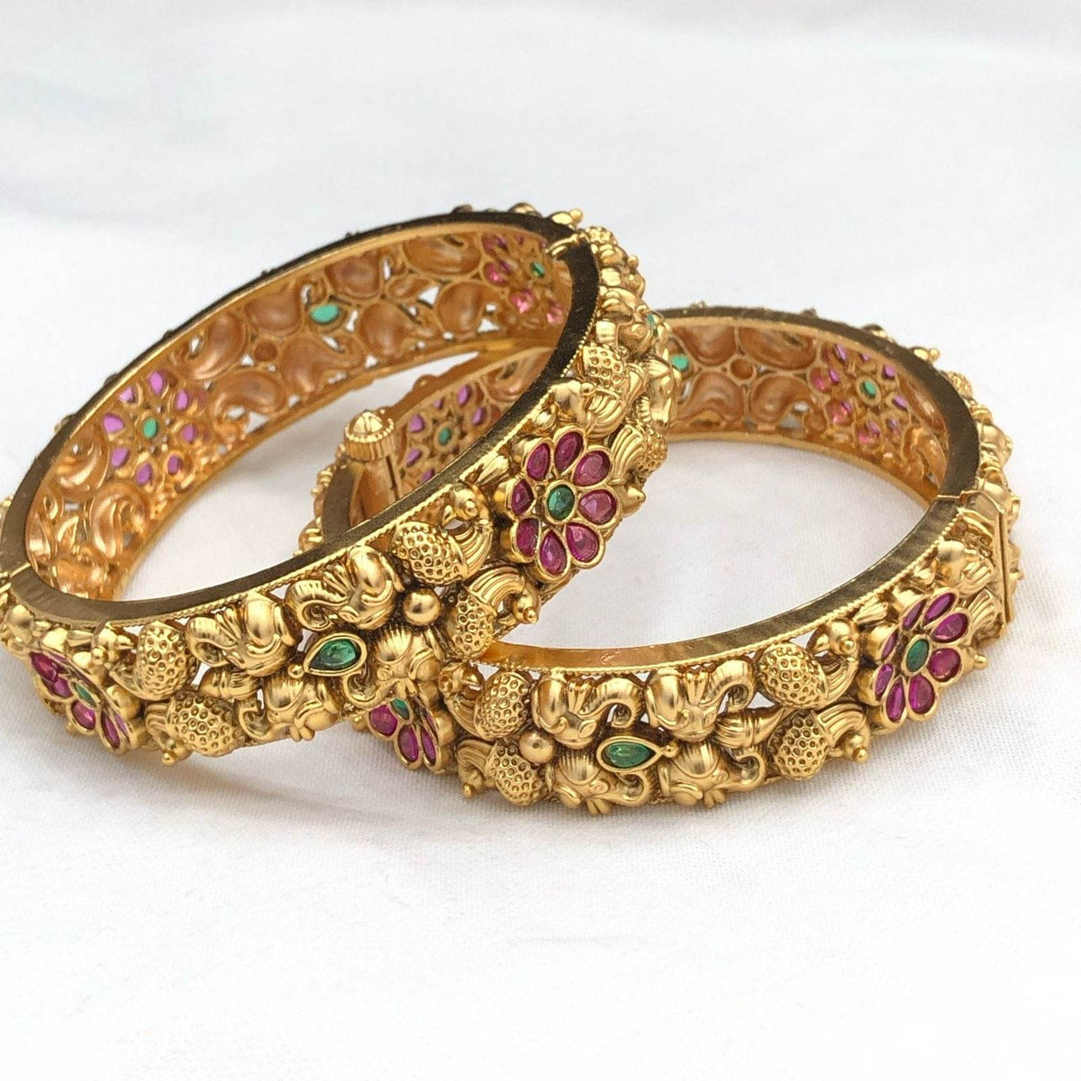 Premium Matt with Kempu Stones Bangles