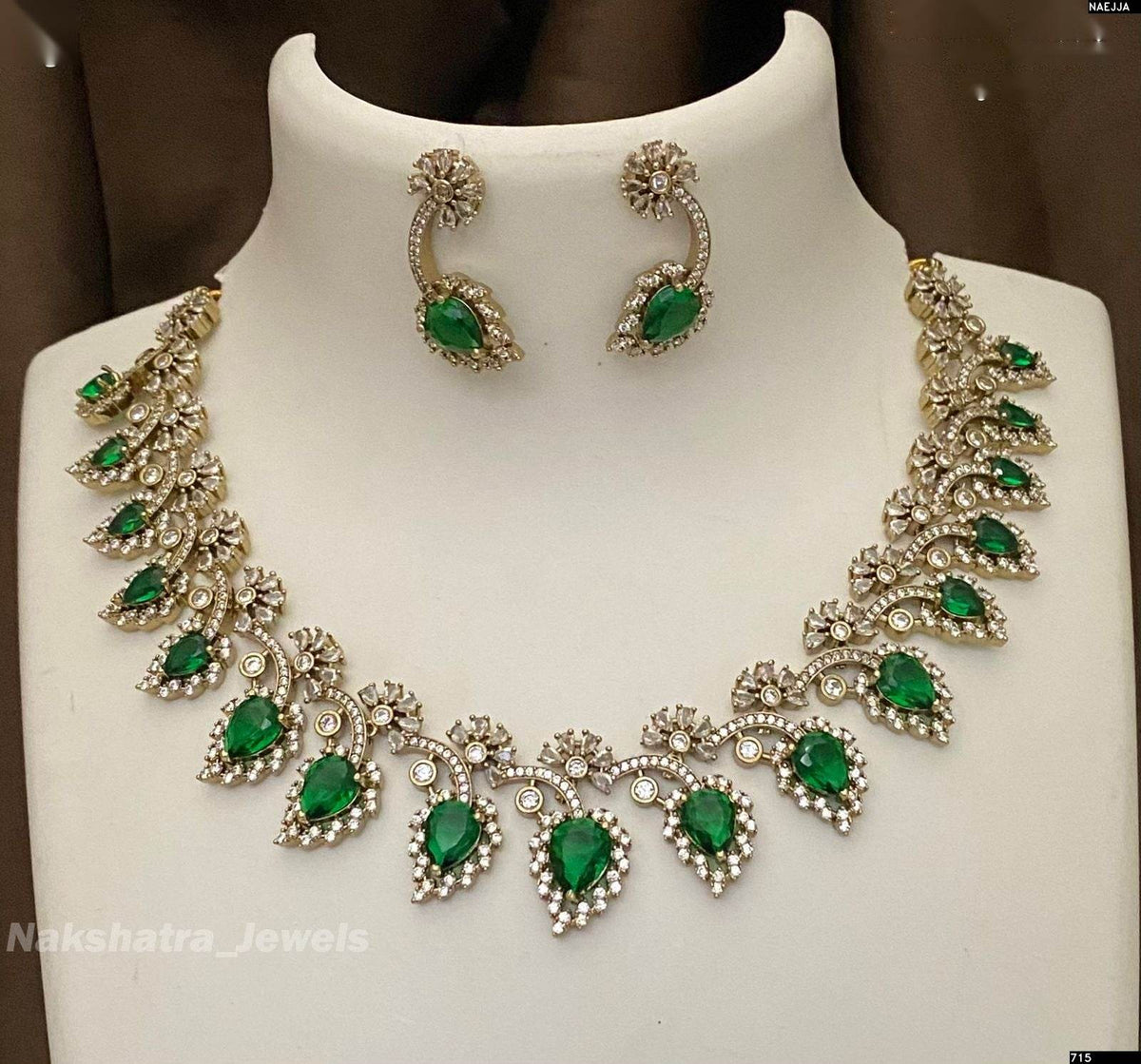 Victorian Polish AD Stones Necklace