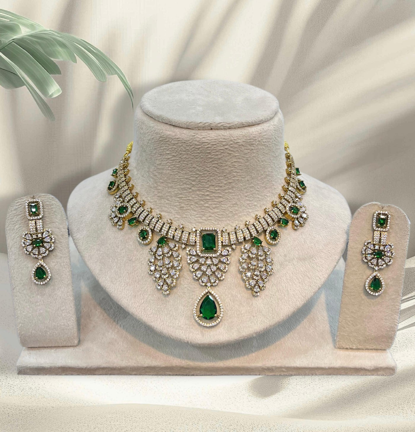 Victorian Polish AD Stones Necklace
