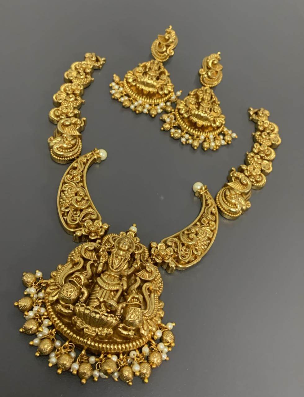 Nagasi Work with Kempu Stones Necklace