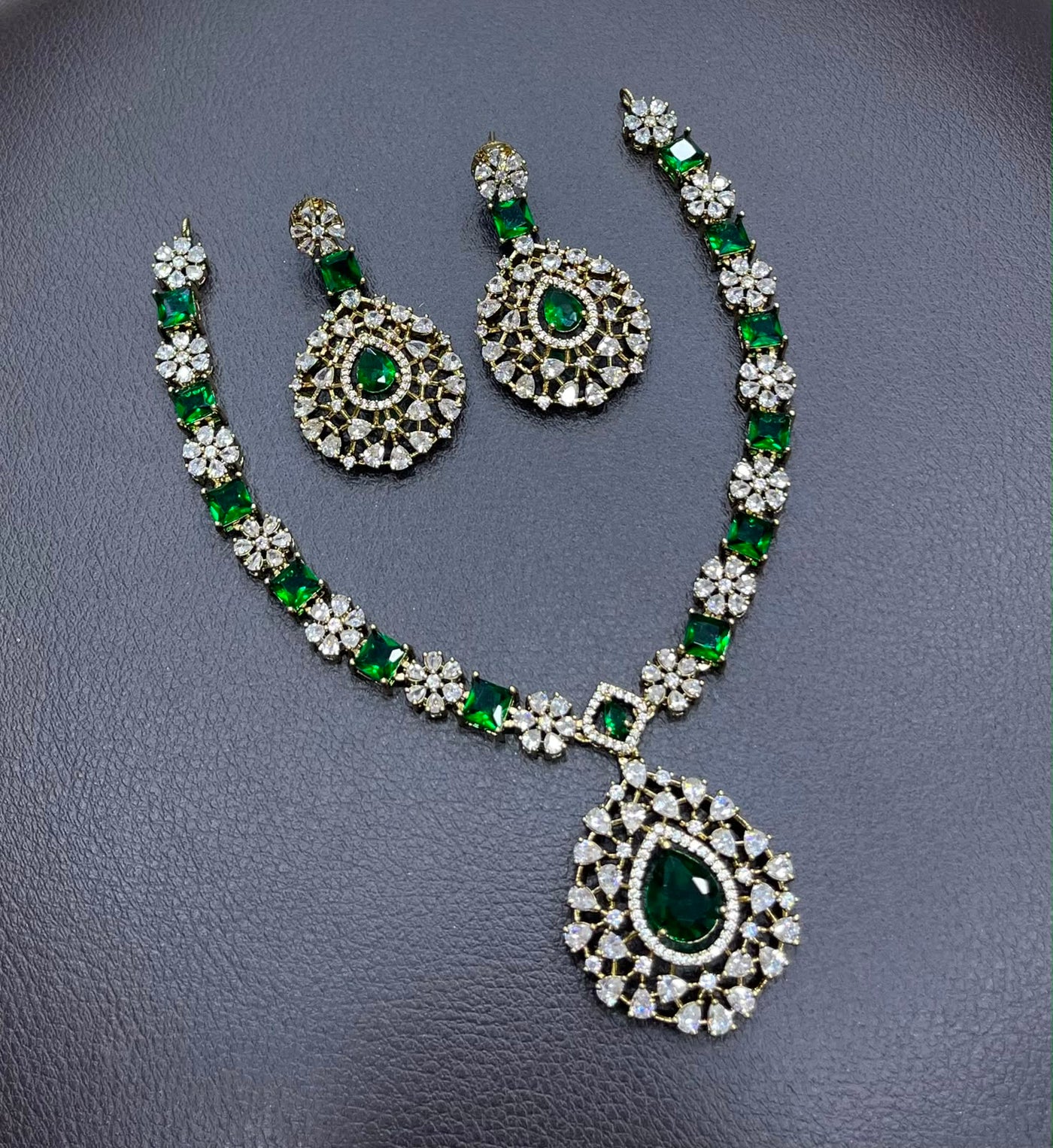 Victorian Polish AD Stones Necklace