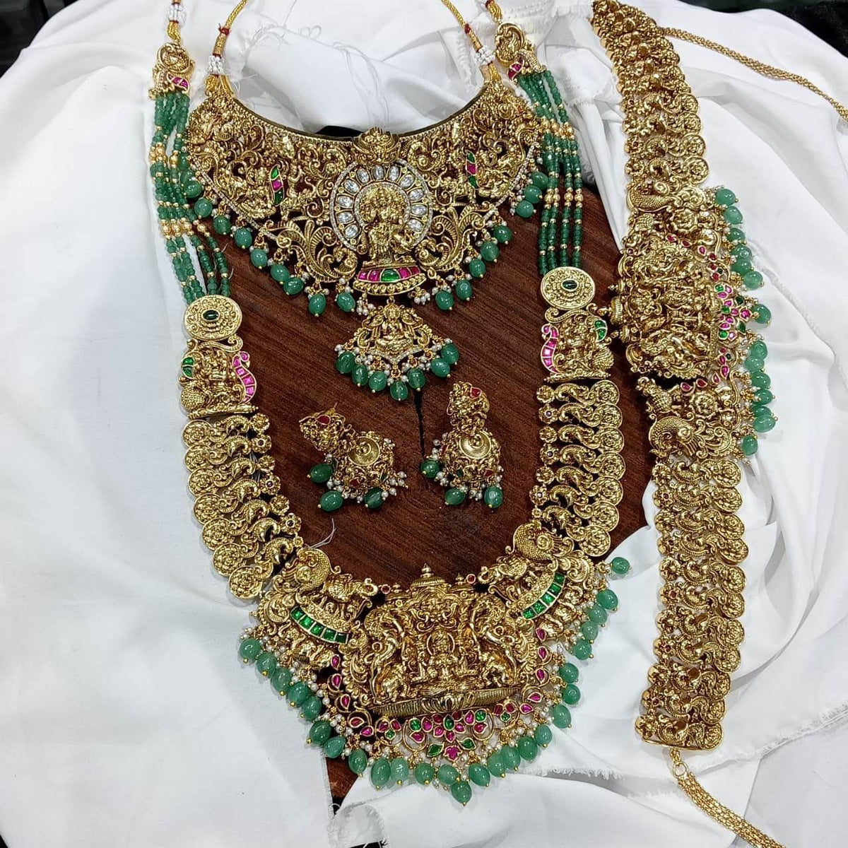 Nakshi Work with Jaadu Kundan Stones Bridal Combo Set